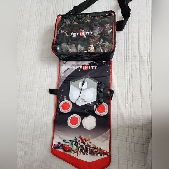 Huge Lot of Disney Infinity Figures/Discs for Xbox 360 - Picture 3 of 15